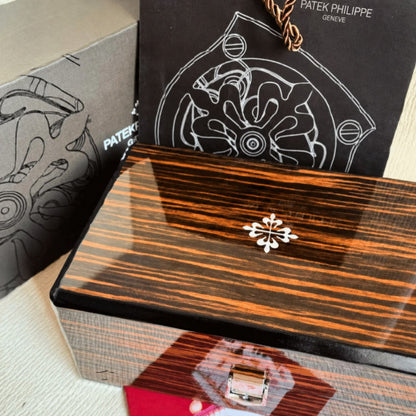 Cutie din lemn + certificat Patek Philippe